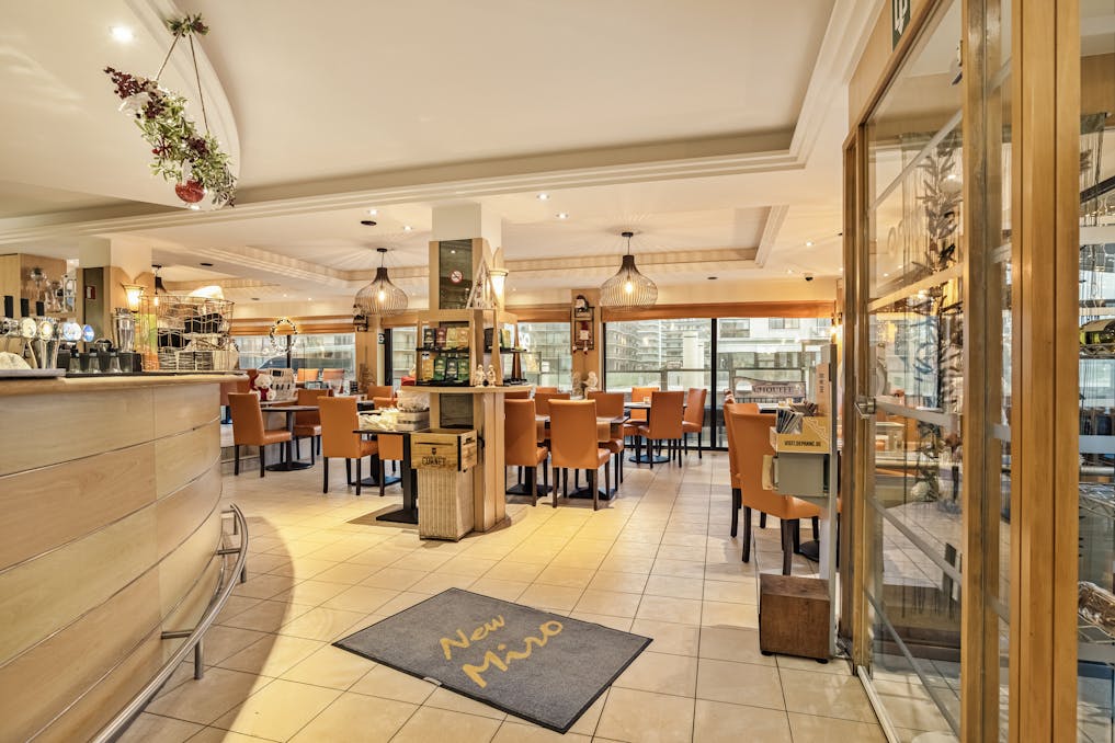 Restaurant prêt à emménager avec terrasse sur le Zeedijk à La Panne