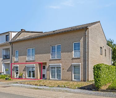 Gelijkvloers appartement met garage te koop in Maasmechelen