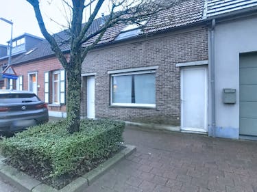 Te renoveren huis te koop in centrum Wuustwezel