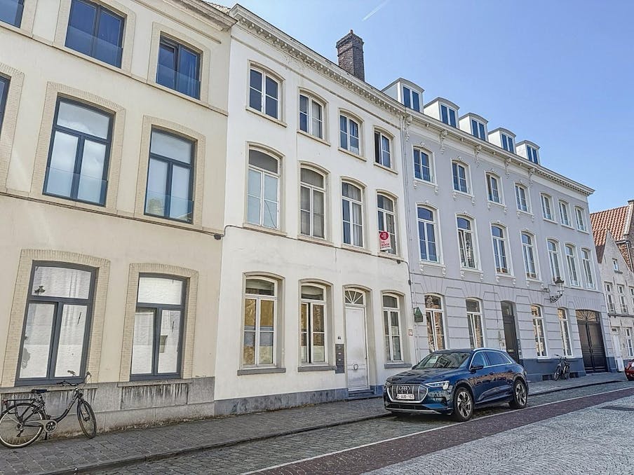 Opbrengsteigendom te koop in centrum Brugge