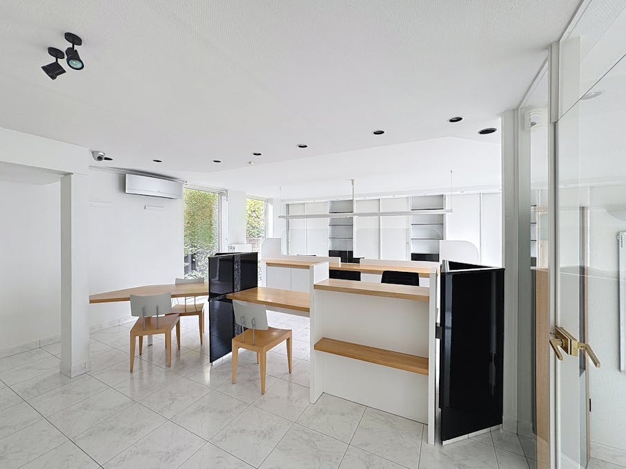 Kantoor te huur vlakbij E40 te Gistel