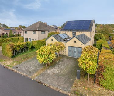 Vrijstaande woning met 4 slaapkamers te koop in Geel