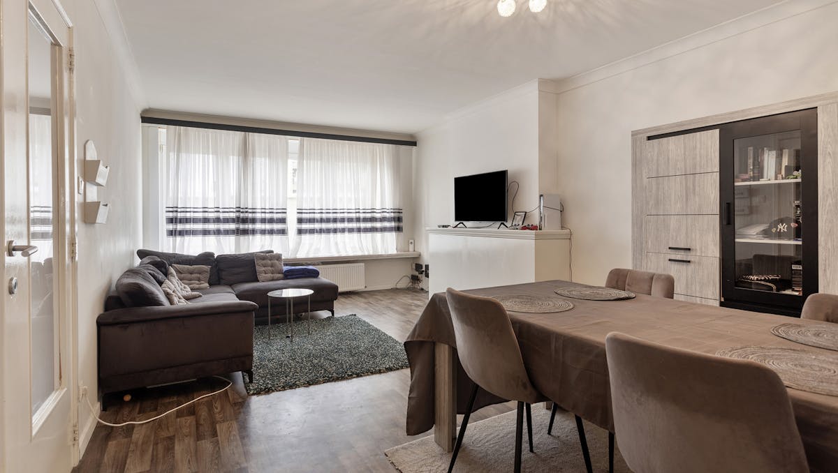 Appartement met 2 slaapkamers en ruim terras te Deurne!