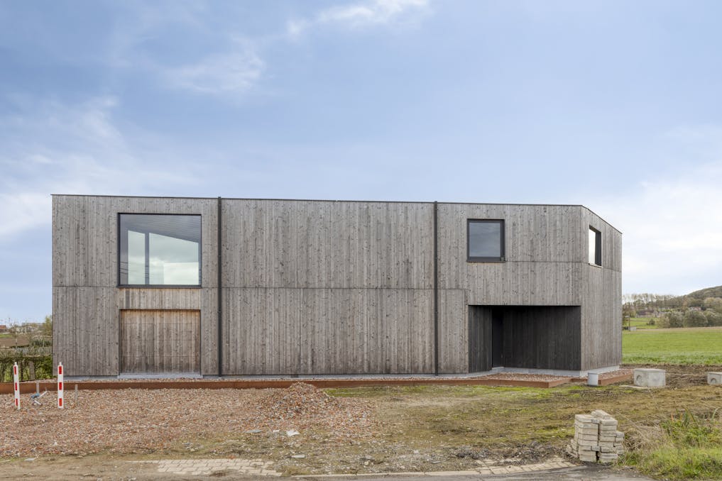 Moderne houtskeletwoning met panoramisch uitzicht