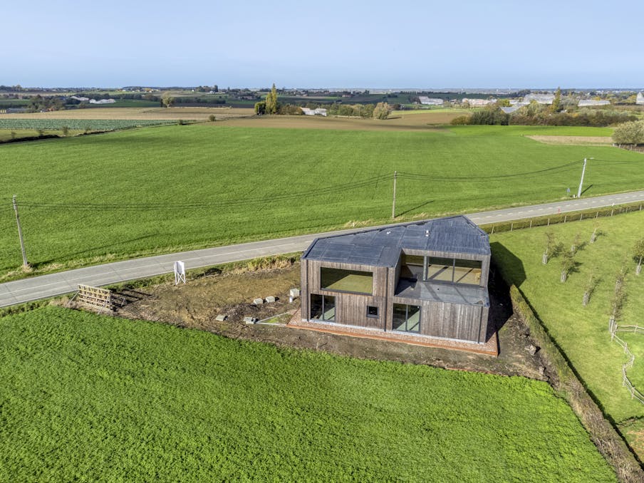 Moderne houtskeletwoning met panoramisch uitzicht