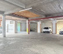 Afgesloten autostaanplaats te huur in Roeselare.
