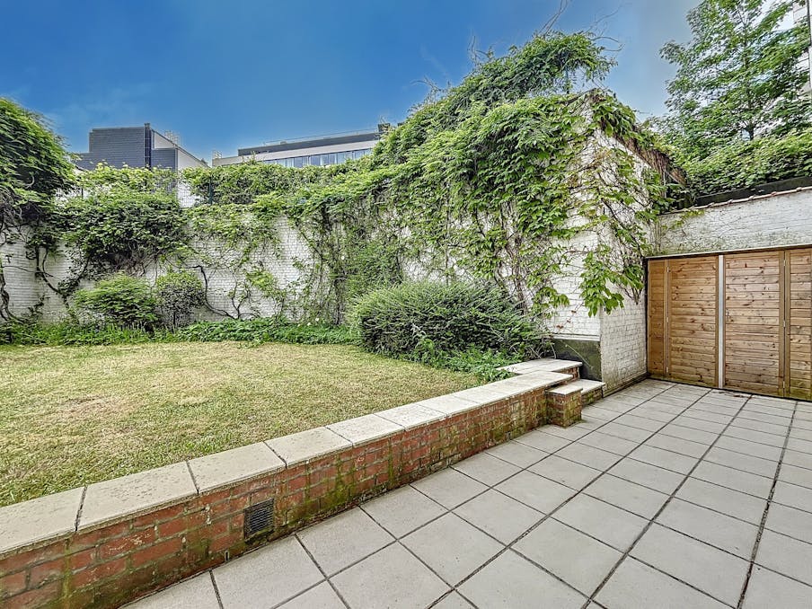 Ixelles – 2-Bedroom Apartment (140 m²) + Garden + Parking