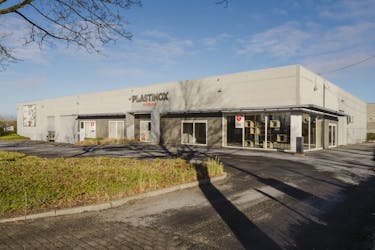 Bedrijfsgebouw te koop in Kortrijk