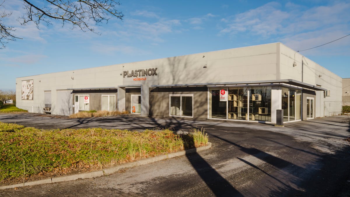 Bedrijfsgebouw te koop in Kortrijk