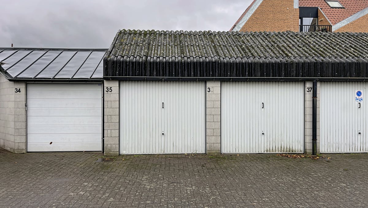 Garagebox te koop op toplocatie in centrum Brugge