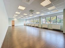 Kantoor + magazijn te huur in Strombeek-Bever