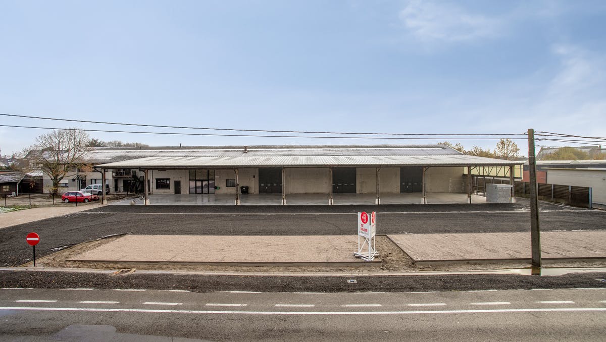 KMO-unit van 240 m² te huur in Kuurne