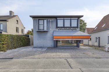 Handelshuis (ca. 305 m²) te koop in Lochristi