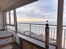 Appartement te huur te Oostende met frontaal zeezicht