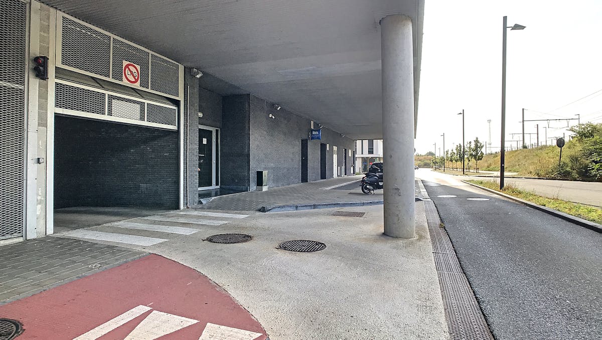 Ondergrondse staanplaats (nr. 80) in afgesloten complex centrum Brugge