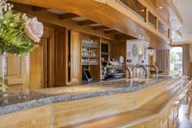 Handelshuis met café en feestzaal + bouwgrond te koop in Tongerlo