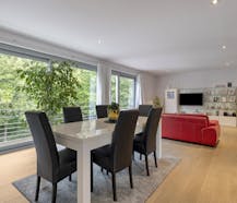 Ruim appartement met 2 slpk en garage te koop in Brasschaat