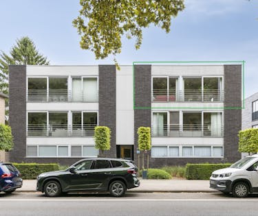 Ruim appartement met 2 slpk en garage te koop in Brasschaat
