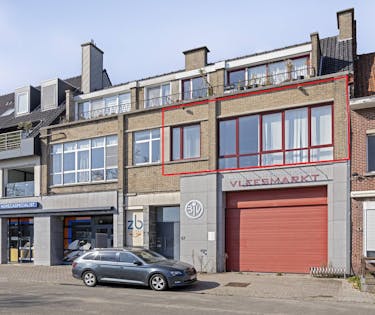 Lichtrijk appartement met 2 slaapkamers te Brugge (Sint-Pieters)