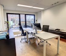 Kantoor te koop van ca. 471 m² in Roeselare