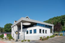 Kantoorgebouw op toplocatie te Meldert