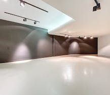 Sainte-Catherine | Retail/Office Space – 140 m² + 35 m² Bsmnt