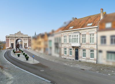 Herenhuis te koop Ieper