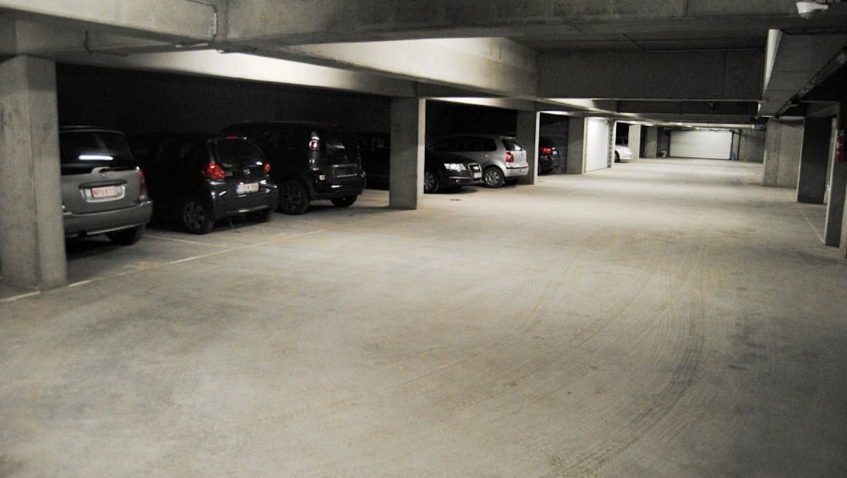 Ondergrondse staanplaats te koop in Veurne.