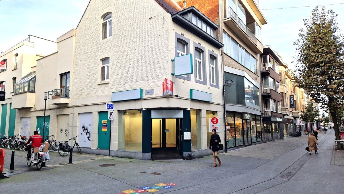 Handelspand te huur op toplocatie te Hasselt centrum