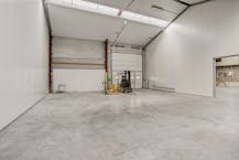 KMO-unit van 240 m² te huur in Kuurne