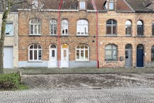 Gezellige woning met 3 slaapkamers te huur in centrum Brugge