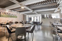 Veelzijdig gebouw te koop in de Veurnestraat in Poperinge