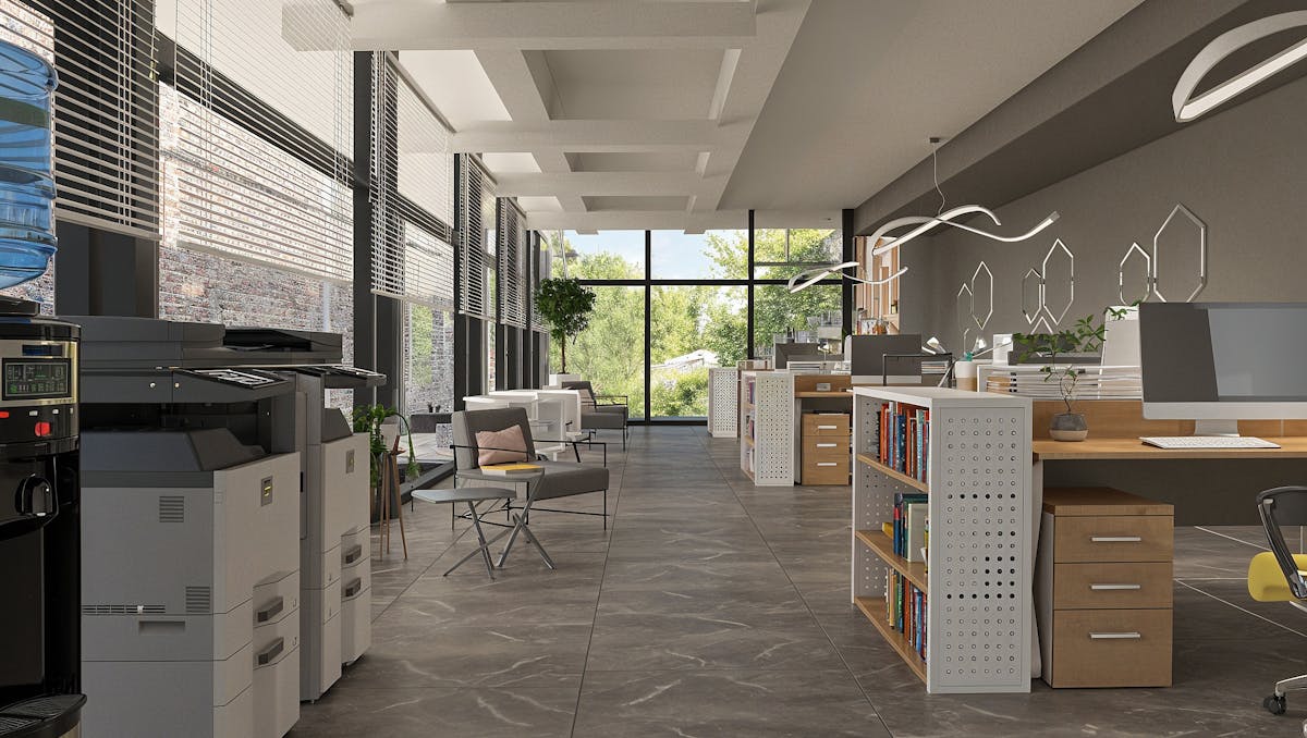 Veelzijdig gebouw te koop in de Veurnestraat in Poperinge