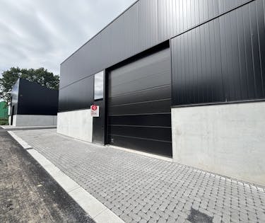 Nieuwbouw KMO-unit van ca. 144 m² te huur in project Zeus