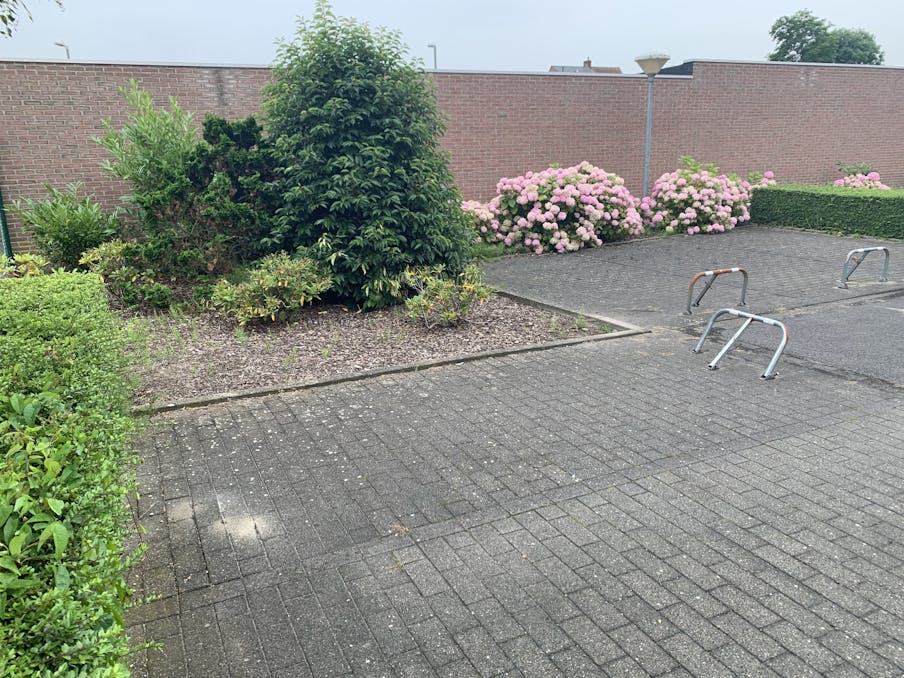 Autostaanplaatsen te koop in de Noordlaan te Roeselare