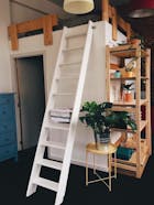 Studentengebouw met 9 kamers en 1 studio te koop in Antwerpen