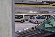 Laatste autostaanplaatsen te koop in Dunant Gardens