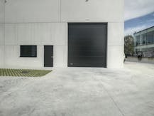 Verhuurde KMO-unit van ca. 225 m² te koop in Beveren-Leie