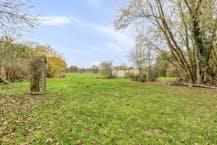 Karaktervolle woning met uitgestrekt perceel van 1HA31A te Halen