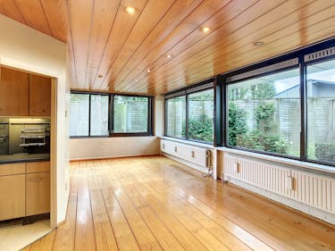 Bungalow met 1 slaapkamer, tuin en garage in Abele