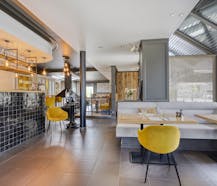 Uniek handelspand met modern restaurant in prachtige omgeving aan de vaart in Kapelle Op Den Bos