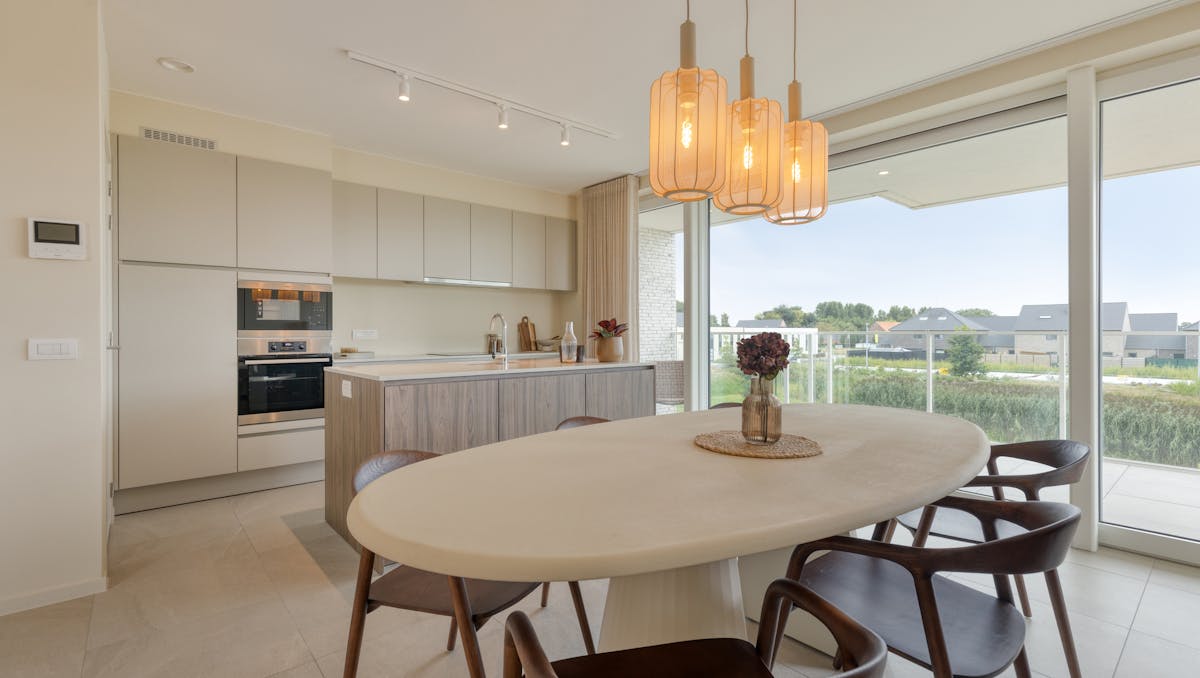 Volledig ingericht én geschilderde modelappartement!