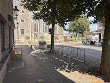 Handelspand met woonst te koop in centrum Brecht!