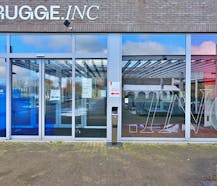 Kantoor/retailpand (460 m²) met schitterende ligging in Brugge.