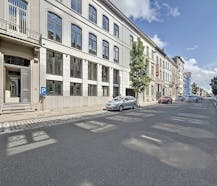 Kantoorruimte met parking te huur in centrum van Kortrijk