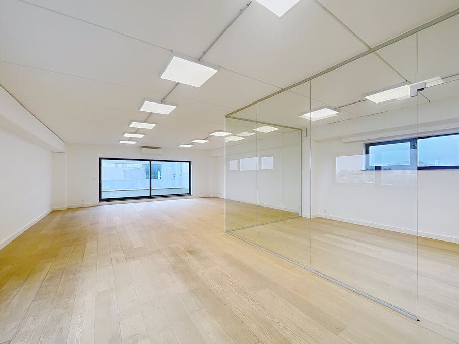 Kantoor (163 m²) te huur in Kruibeke 