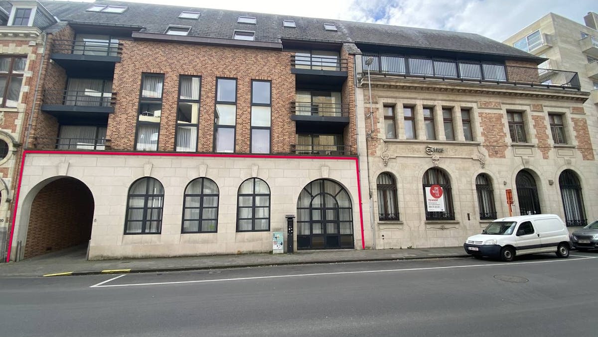 Kantoor met stockageruimte/kelder in centrum Roeselare