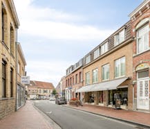 Ruim drie kamer appartement (139 m²) te koop in het centrum van Poperinge