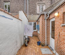 Rijwoning met 3 slaapkamers en terras te koop in centrum Brugge