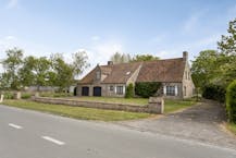 Idyllisch gelegen huis langs de Oude Sluissedijk te Damme